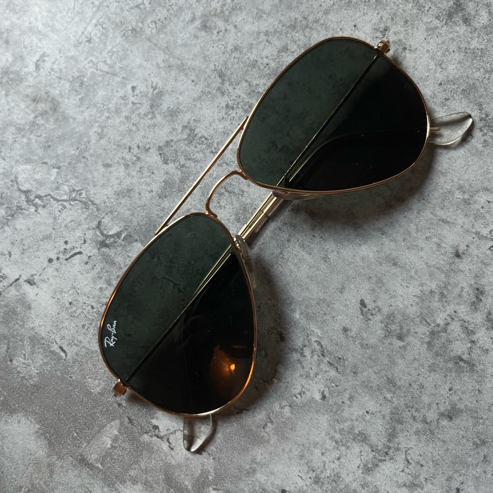 Ray-Ban Aviator Classic Sunglasses - Gold Frame, Size Small